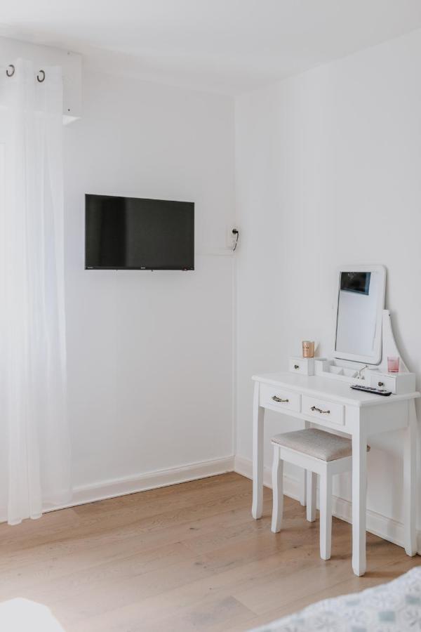 Appartement Le Cosy Avec Piscine, Balcon Et Parking à Trouville-sur-Mer Extérieur photo