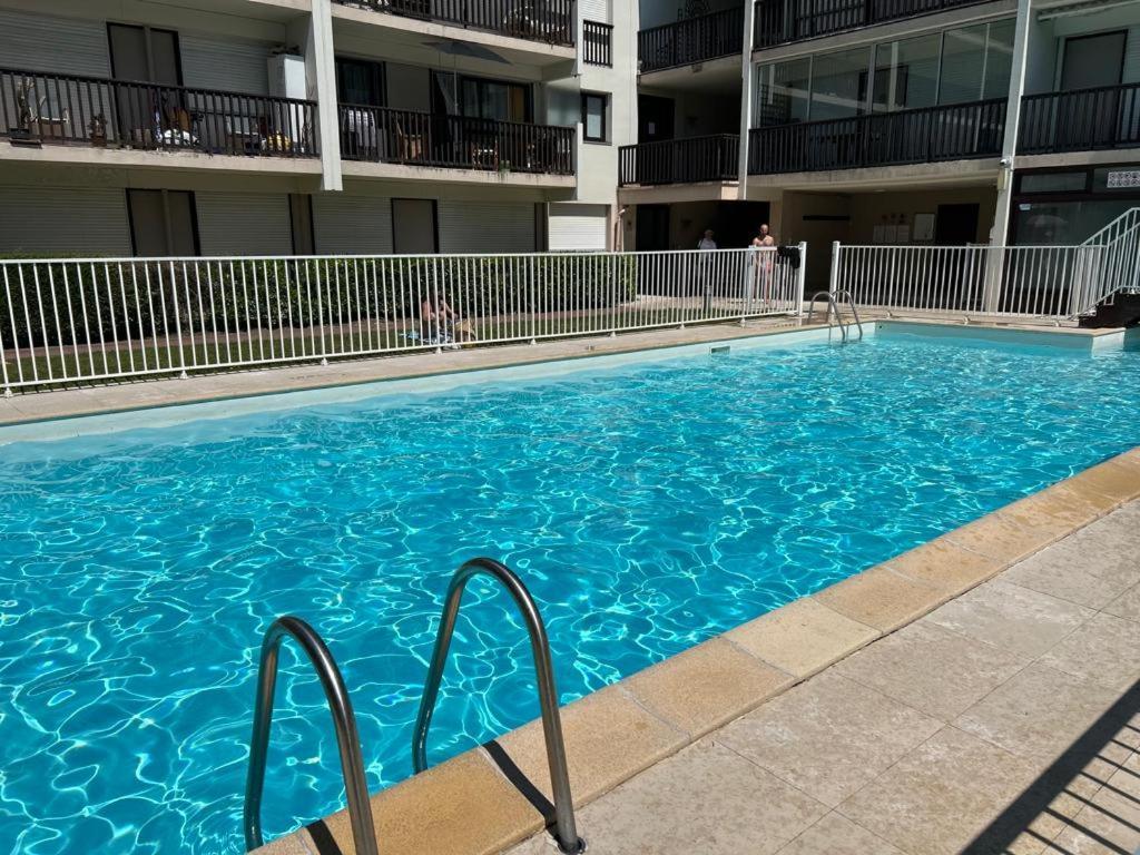 Appartement Le Cosy Avec Piscine, Balcon Et Parking à Trouville-sur-Mer Extérieur photo